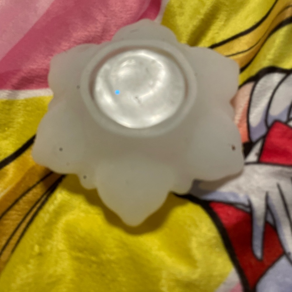 Resin mold floral candleholder